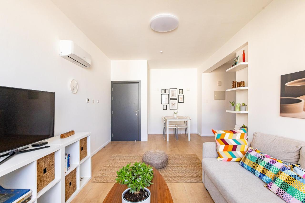 City Center Apartment Никозия Екстериор снимка