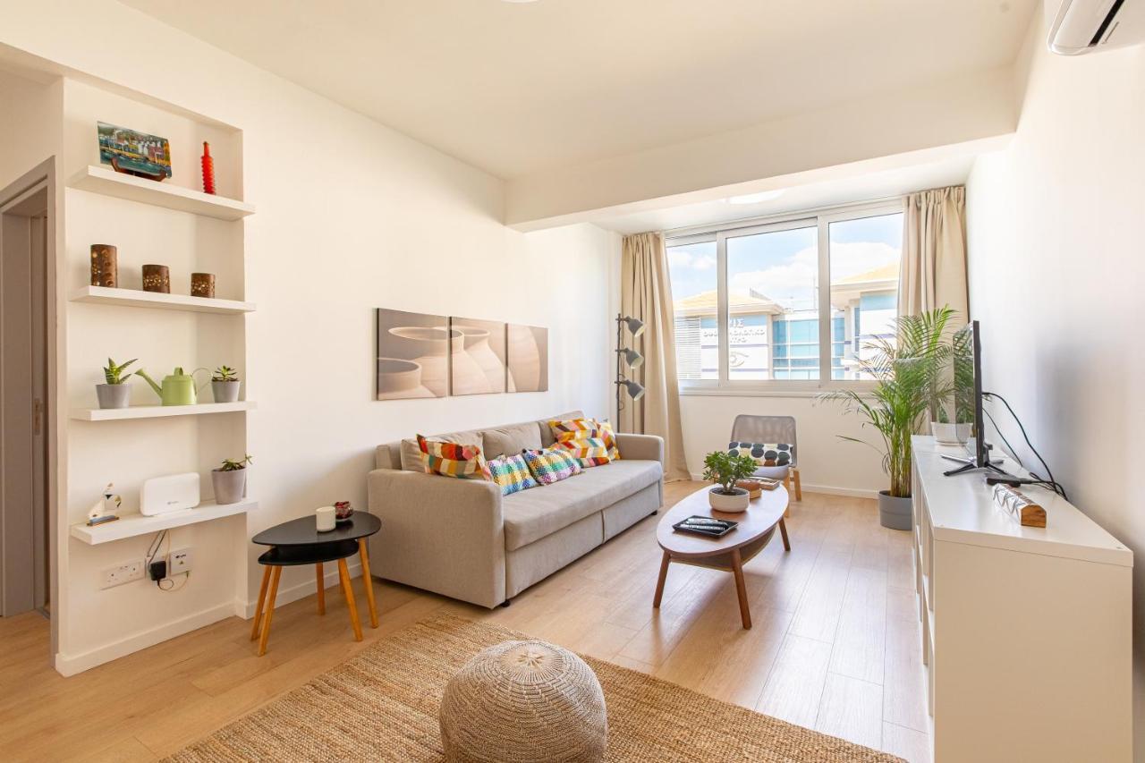 City Center Apartment Никозия Екстериор снимка